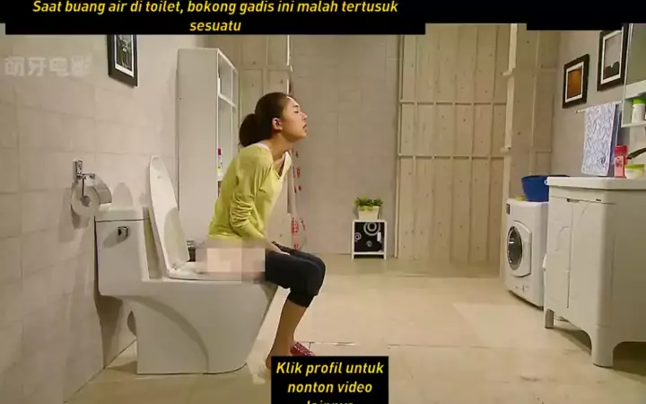 toilet girl pooping | Discover