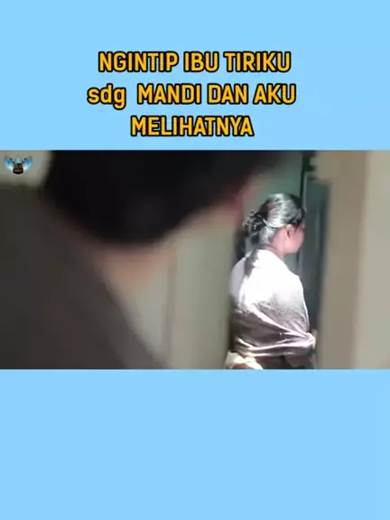 Ngintip ibu mandi