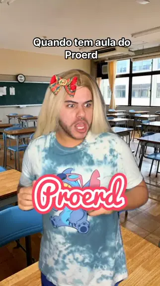meme proerd:na escola de vcs tem proerd? 🗣️🗣️🗣️ ...| Kwai