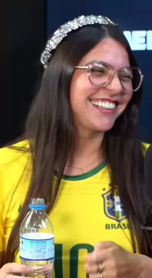 alyne lary estenislaw