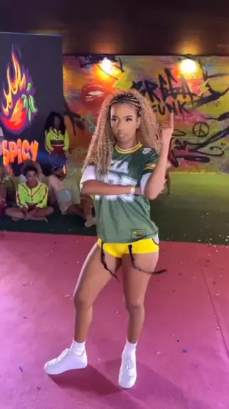 meninas dançando 11 anos brega funk | Discover