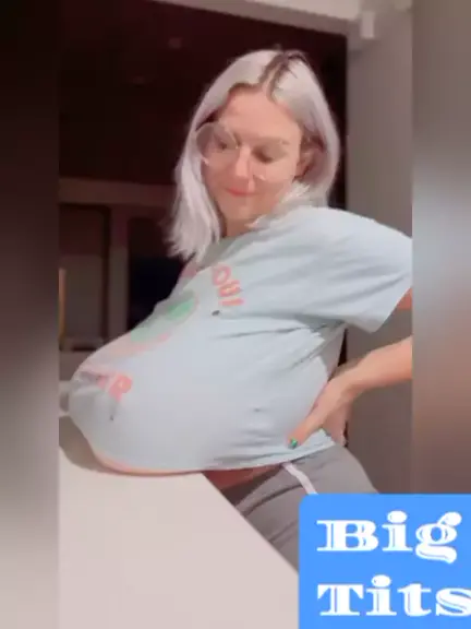 round ass blond | Discover